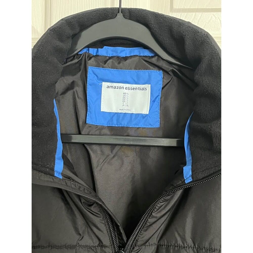 New Men’s Puffer Vest Size Large - Picture 5 of 8